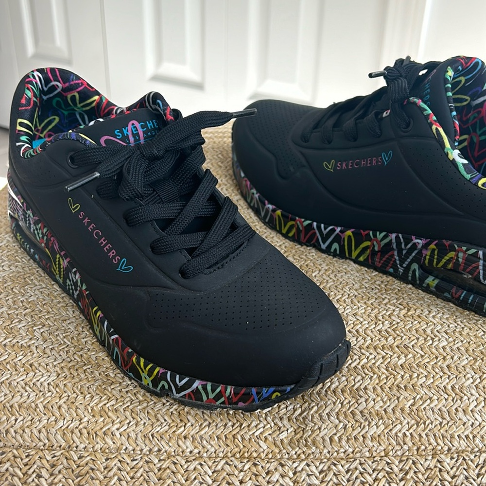 Skechers sneakers